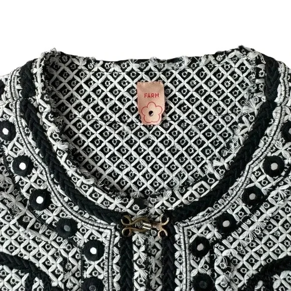 FARM Rio Abstract Black and White Geometric Woven Cardigan - Picture 5 of 14